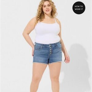 Torrid button fly NWT 20 Perfect Vintage Stretch Mid-Rise Short
